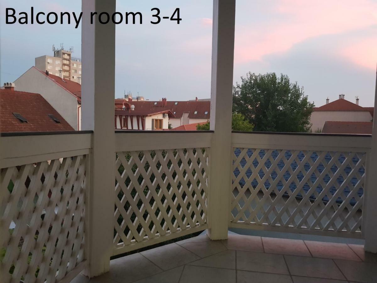 Zoli Apartmanok-Zoli Koelcsey 19 Villa Hajdúszoboszló Exteriör bild