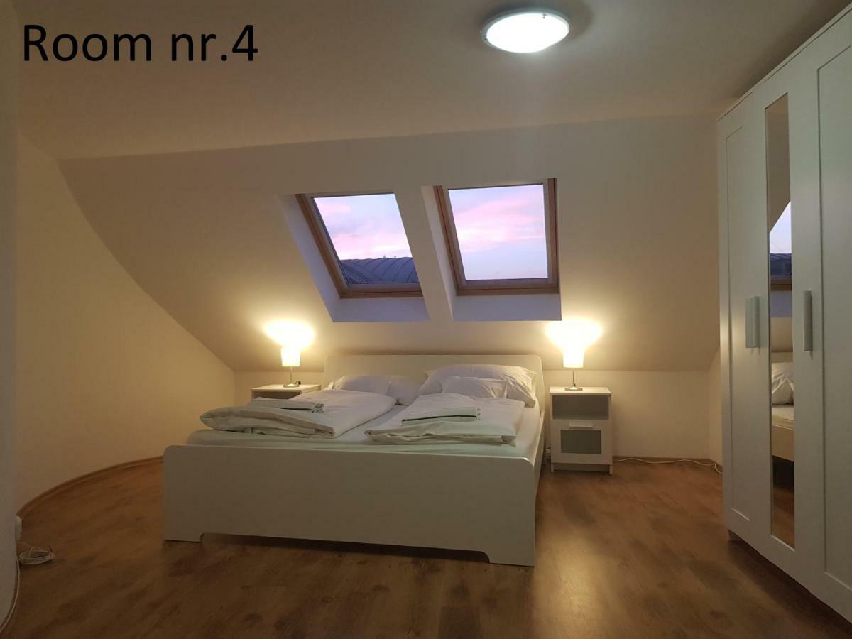 Zoli Apartmanok-Zoli Koelcsey 19 Villa Hajdúszoboszló Exteriör bild