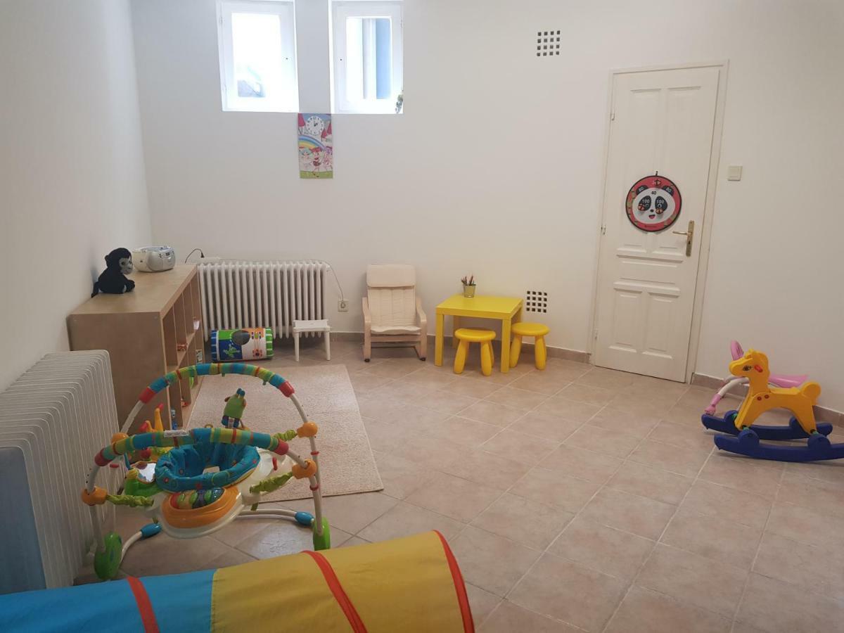 Zoli Apartmanok-Zoli Koelcsey 19 Villa Hajdúszoboszló Exteriör bild