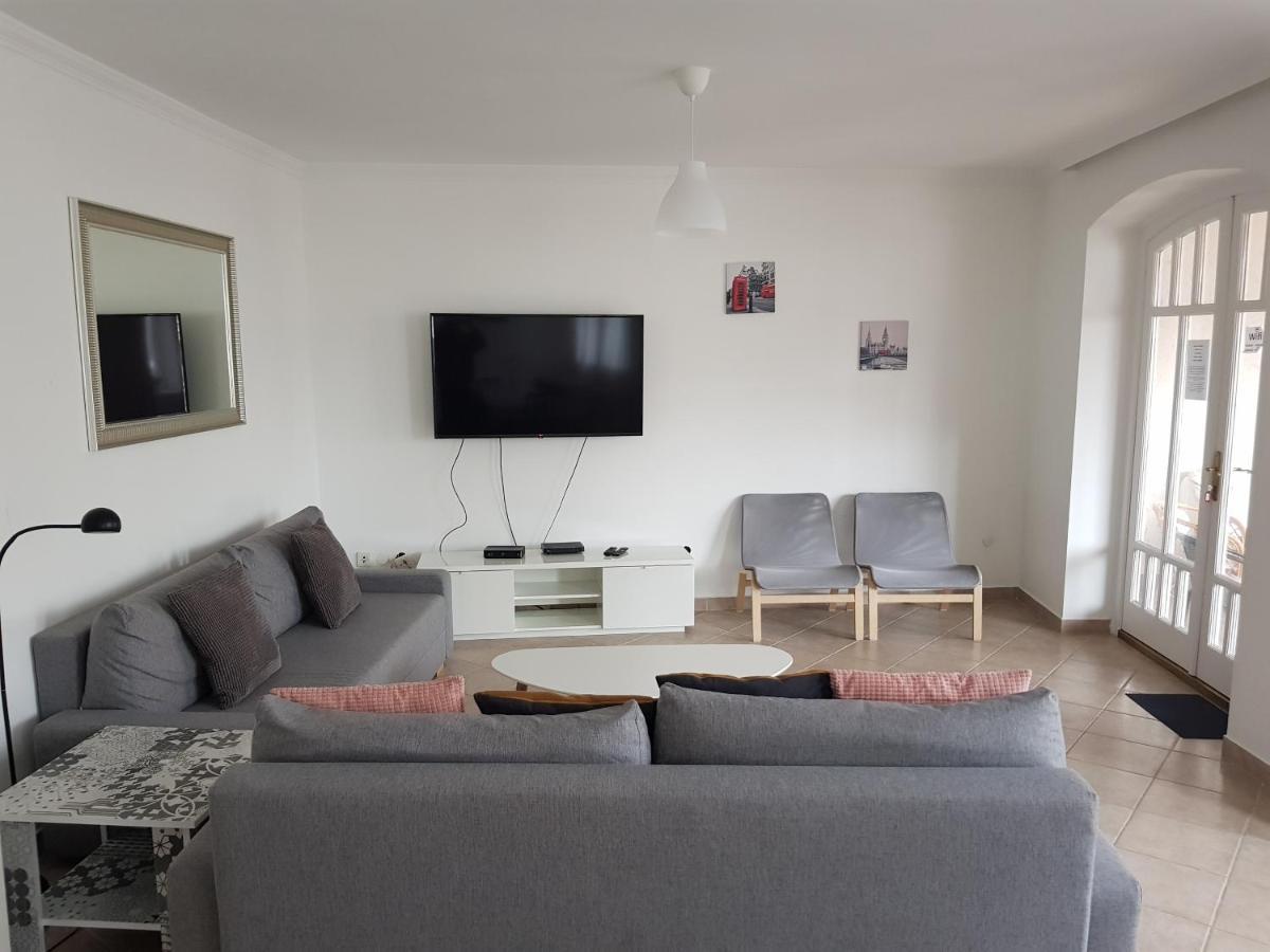 Zoli Apartmanok-Zoli Koelcsey 19 Villa Hajdúszoboszló Exteriör bild